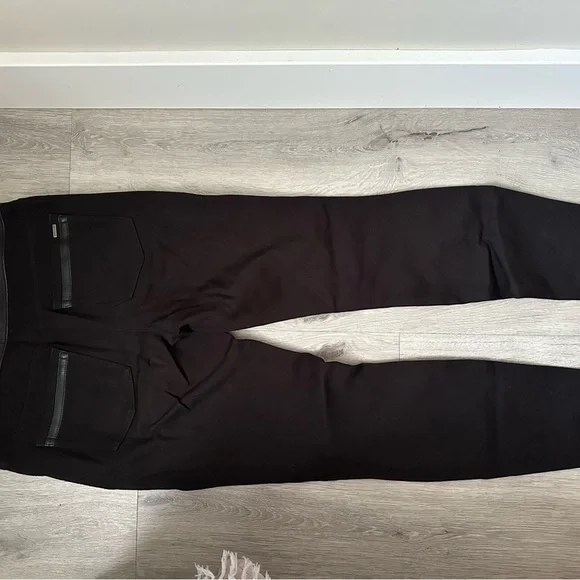 White House Black Market Black Skinny Leggings - Picture 4 of 5